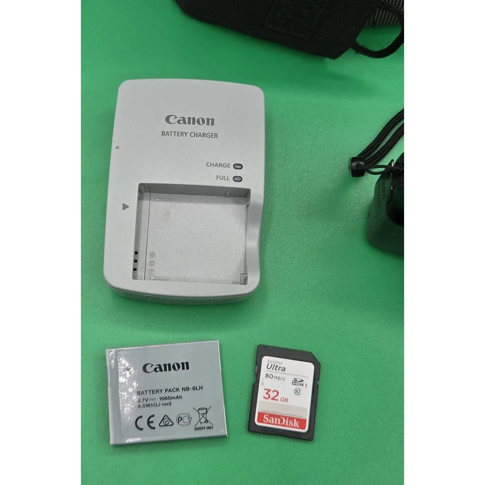 Canon PowerShot SX710HS Wifi 20MP Digital Camera Bundle Battery Charger Working